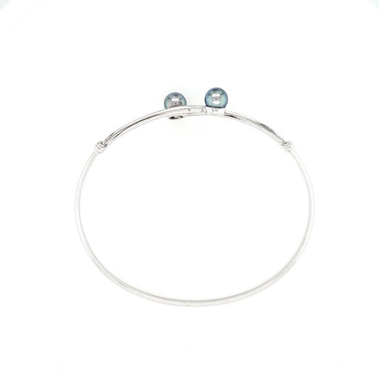 Side View Dove Gray Pearl & Sterling Silver Bangle Bracelet / beachlove by Arpaia